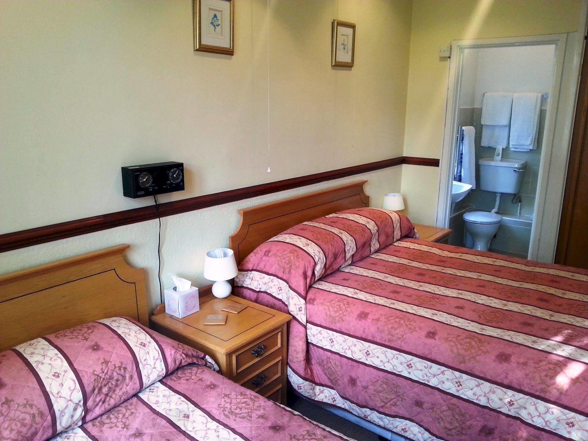אילי The Nyton Guesthouse מראה חיצוני תמונה